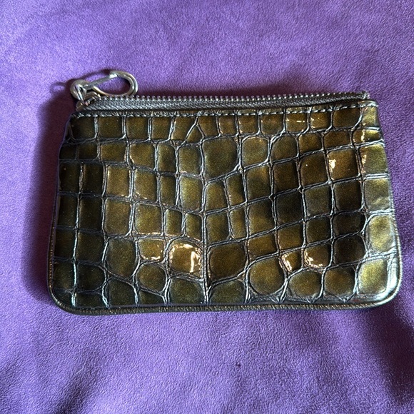 Faux alligator wallet, Faith Hope and Love badge - Picture 2 of 3